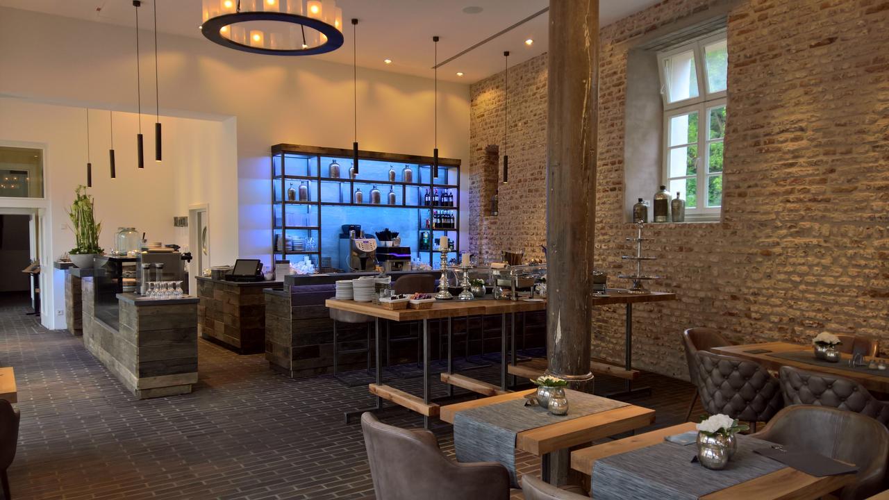 Hotel Schloss Dyck Jüchen Екстериор снимка