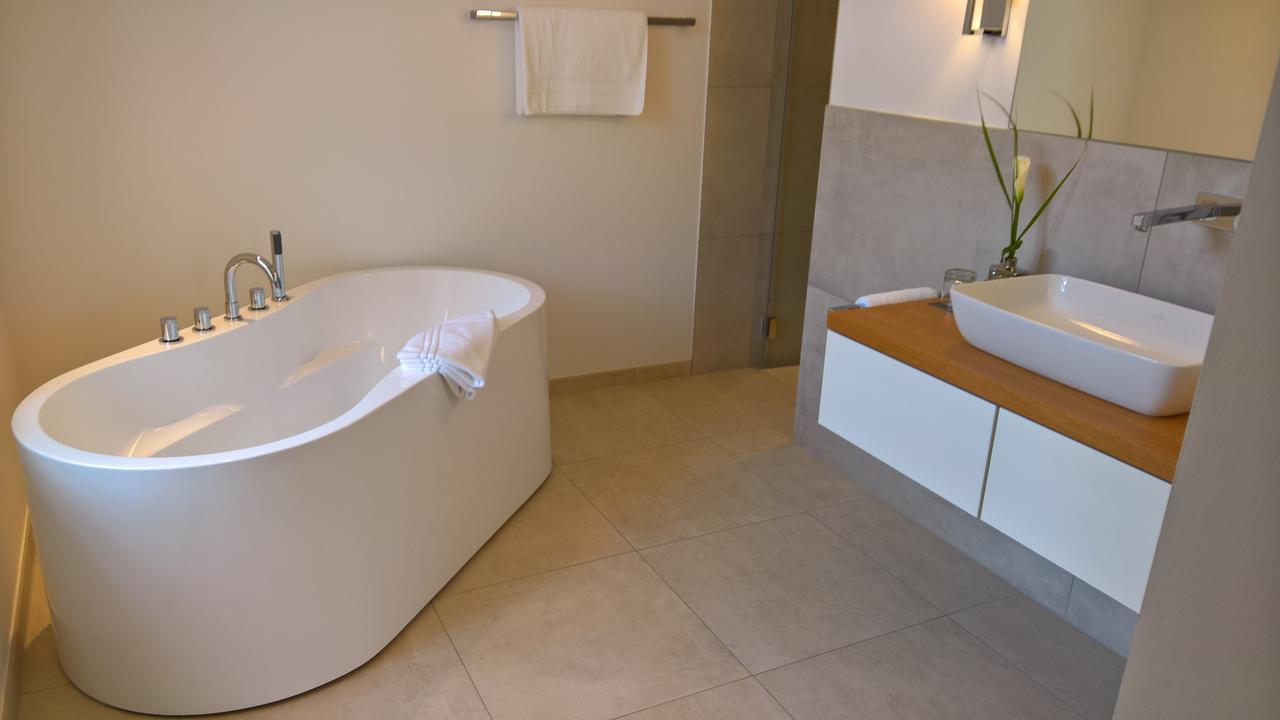 Hotel Schloss Dyck Jüchen Екстериор снимка