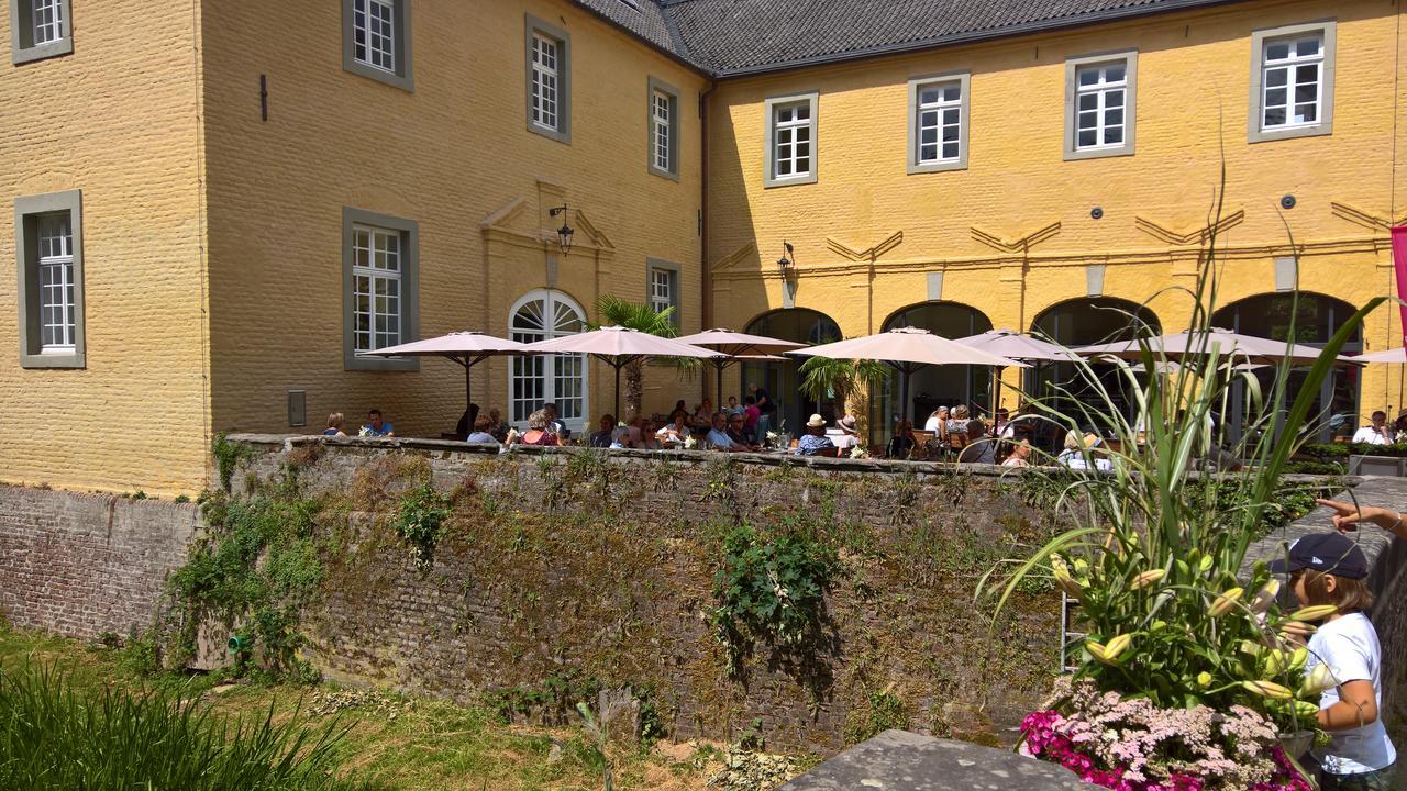 Hotel Schloss Dyck Jüchen Екстериор снимка